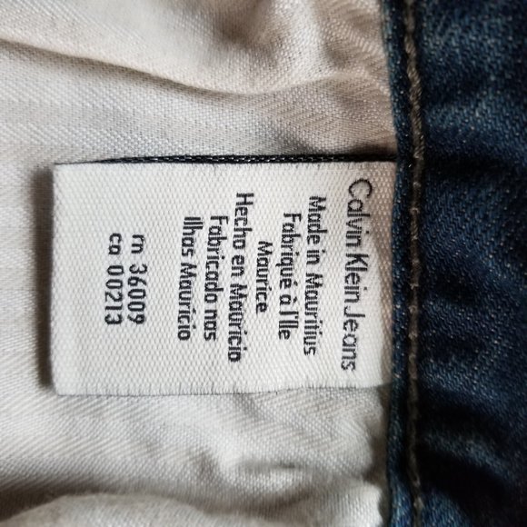 Calvin Klein Slim Jeans (stretchy) - Picture 5 of 10